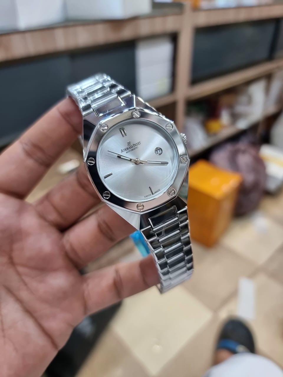 AP Premium quality diamond cut bezel and chain by MWC