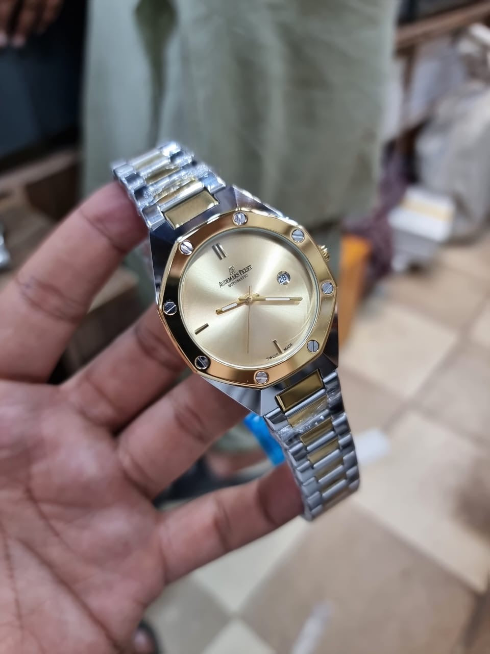 AP Premium quality diamond cut bezel and chain by MWC