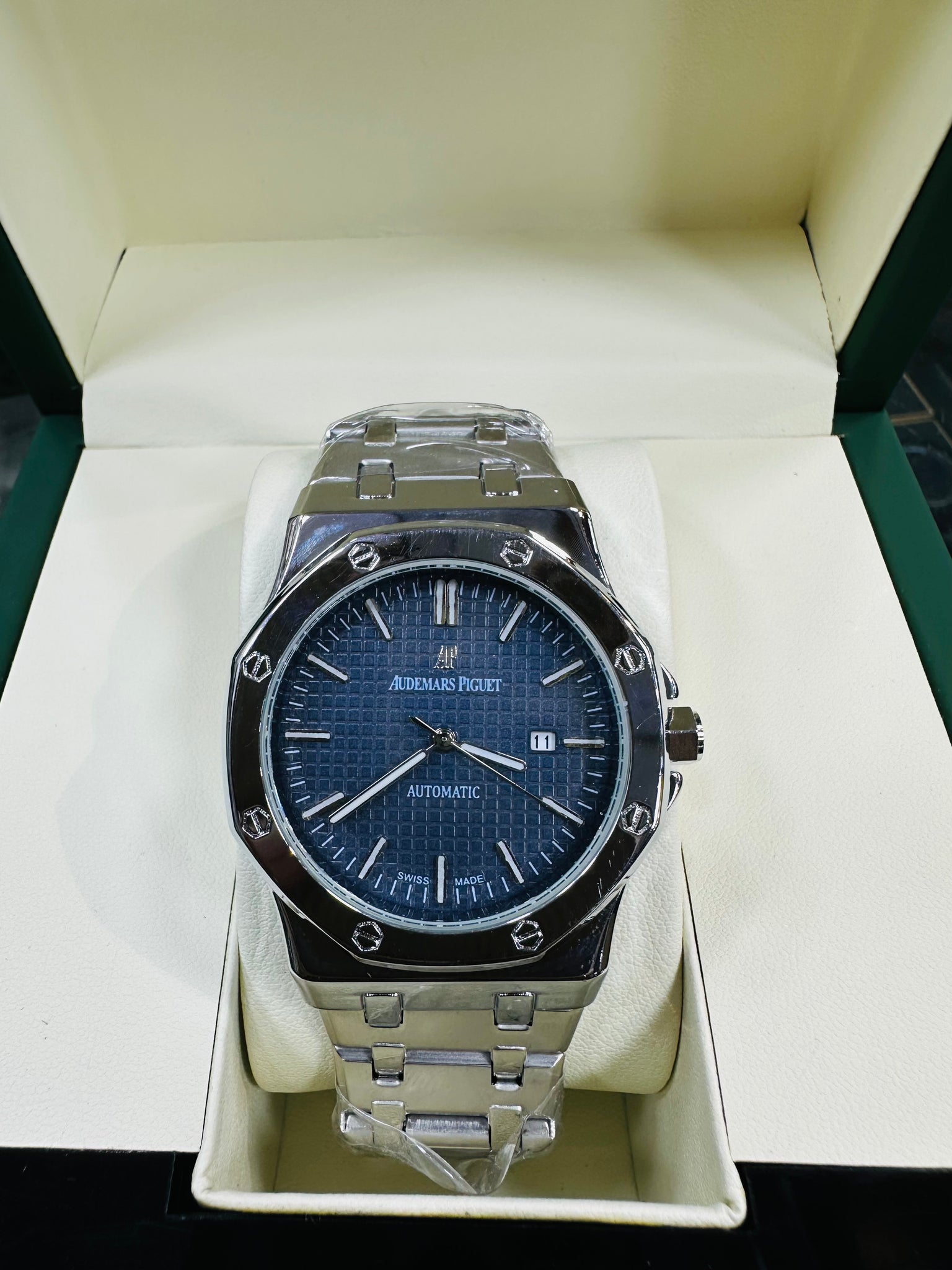 AP Semi Auto watch with smooth needle working. Premium quality by MWC