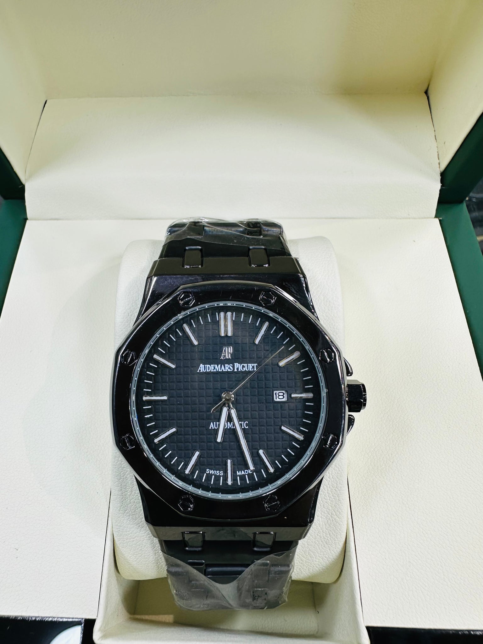 AP Semi Auto watch with smooth needle working. Premium quality by MWC