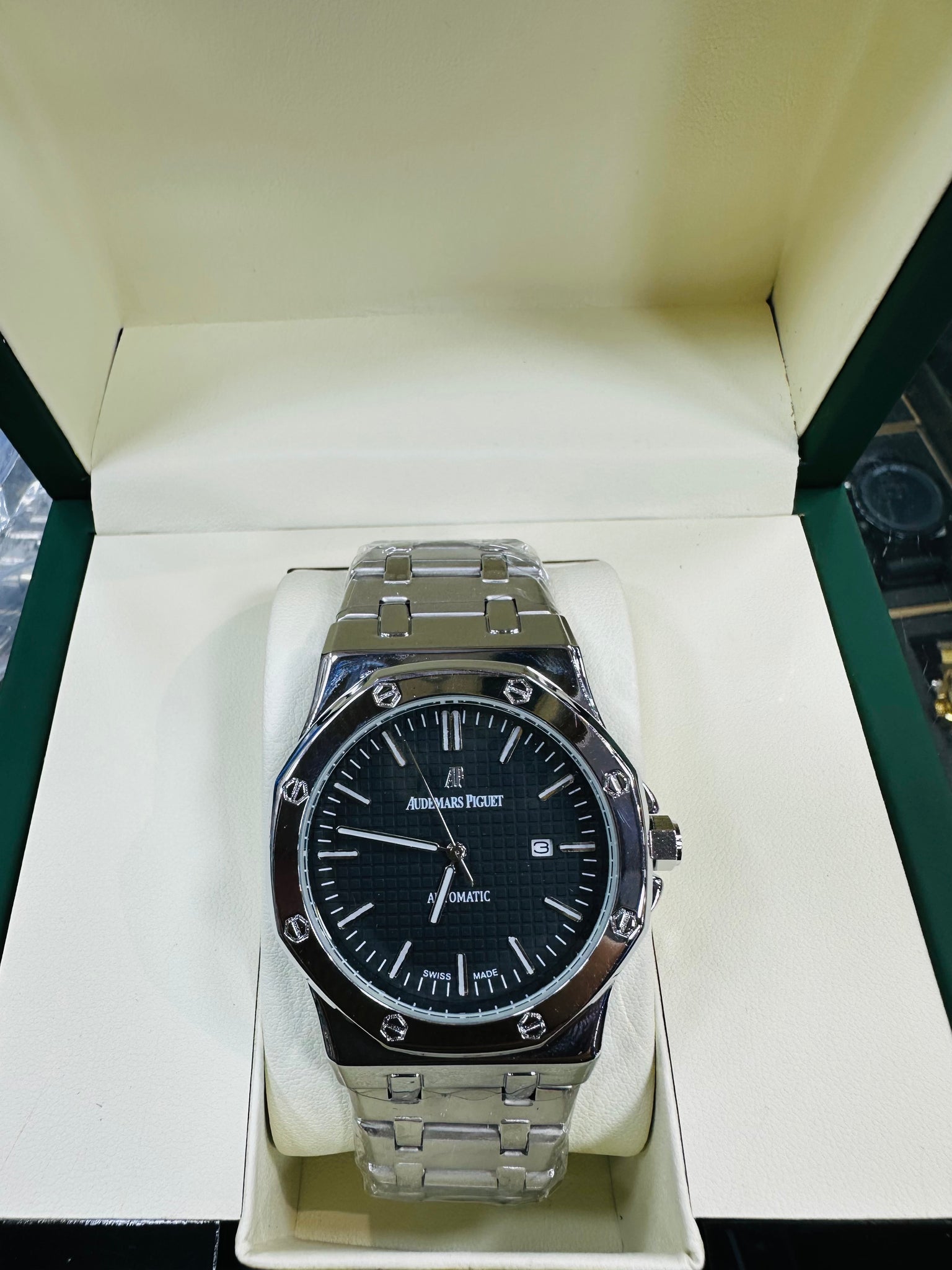 AP Semi Auto watch with smooth needle working. Premium quality by MWC